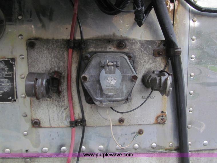 image for item I8721 1997 Great Dane 7811TZ-1A48 reefer trailer