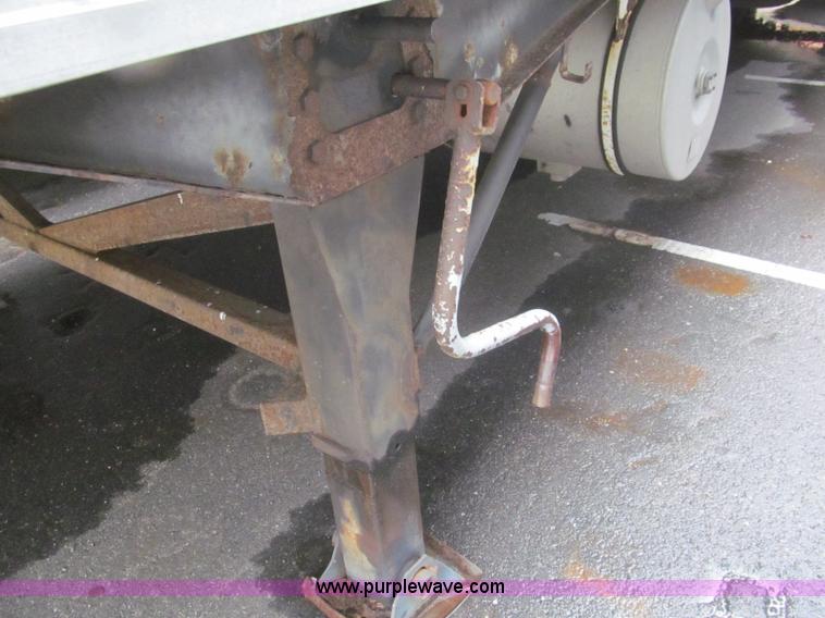 image for item I8721 1997 Great Dane 7811TZ-1A48 reefer trailer