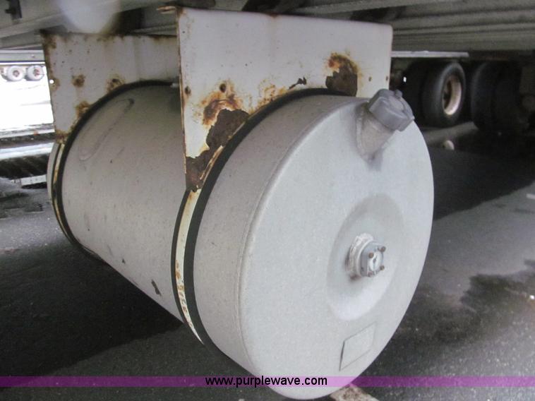 image for item I8721 1997 Great Dane 7811TZ-1A48 reefer trailer