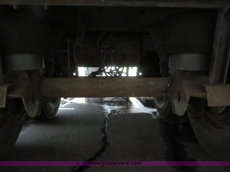 image for item I8721 1997 Great Dane 7811TZ-1A48 reefer trailer