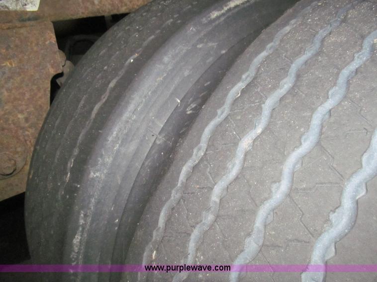 image for item I8721 1997 Great Dane 7811TZ-1A48 reefer trailer