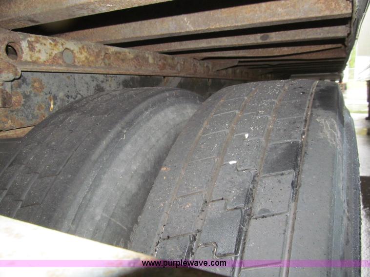 image for item I8721 1997 Great Dane 7811TZ-1A48 reefer trailer