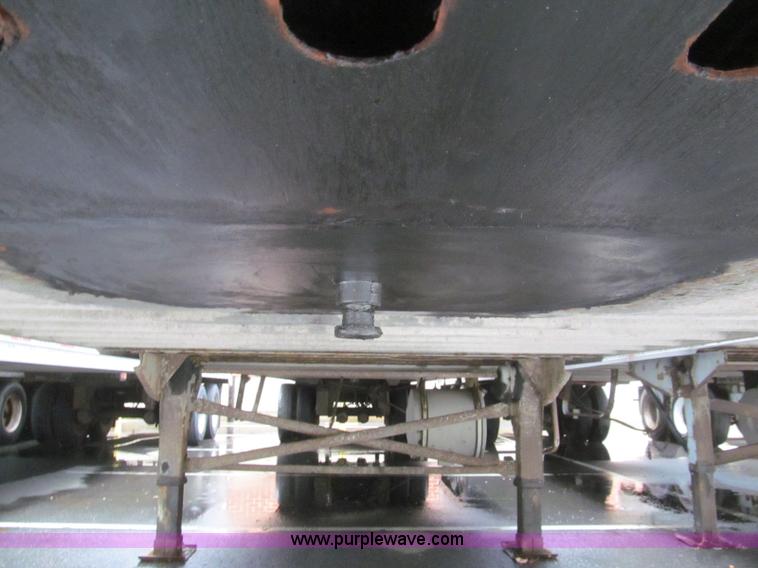 image for item I8722 1997 Great Dane 7811TZ-1A48 reefer trailer