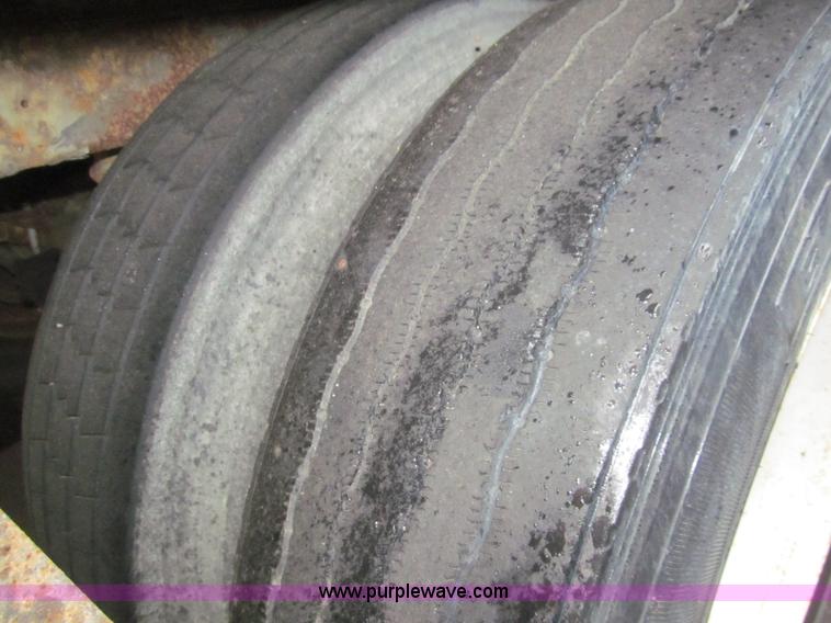 image for item I8722 1997 Great Dane 7811TZ-1A48 reefer trailer