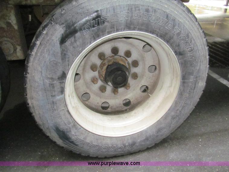 image for item I8722 1997 Great Dane 7811TZ-1A48 reefer trailer