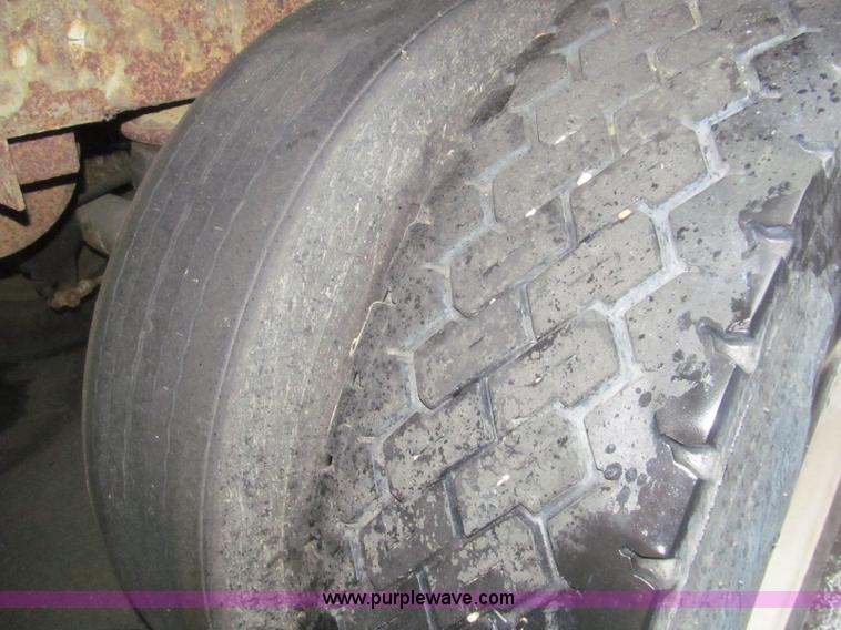 image for item I8722 1997 Great Dane 7811TZ-1A48 reefer trailer