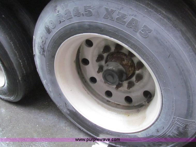 image for item I8722 1997 Great Dane 7811TZ-1A48 reefer trailer