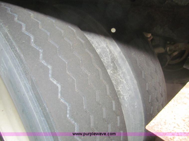 image for item I8722 1997 Great Dane 7811TZ-1A48 reefer trailer