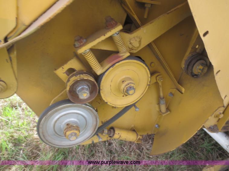 image for item D2196 1997 Vermeer 604K round baler
