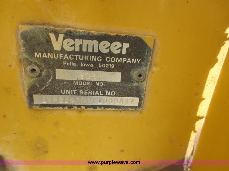 image for item D2196 1997 Vermeer 604K round baler