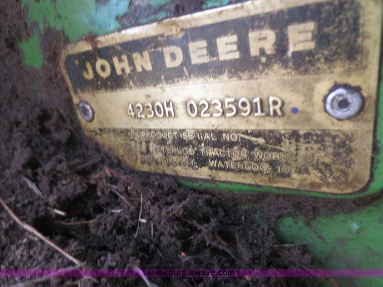 image for item D2197 1975 John Deere 4230 tractor