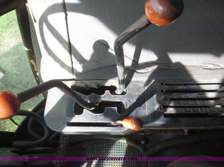 image for item D2197 1975 John Deere 4230 tractor