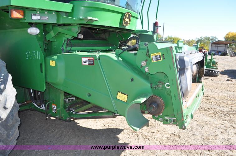image for item F2072 2011 John Deere 9870 STS combine