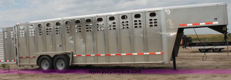 image for item G8165 2013 Wilson PSGN-5724T livestock trailer