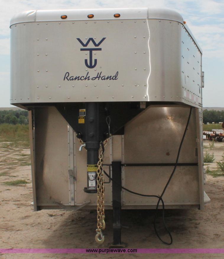 image for item G8165 2013 Wilson PSGN-5724T livestock trailer