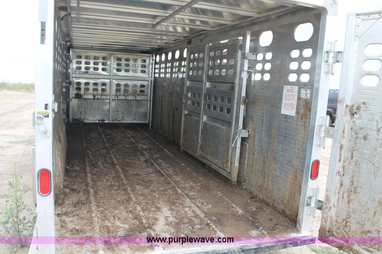 image for item G8165 2013 Wilson PSGN-5724T livestock trailer