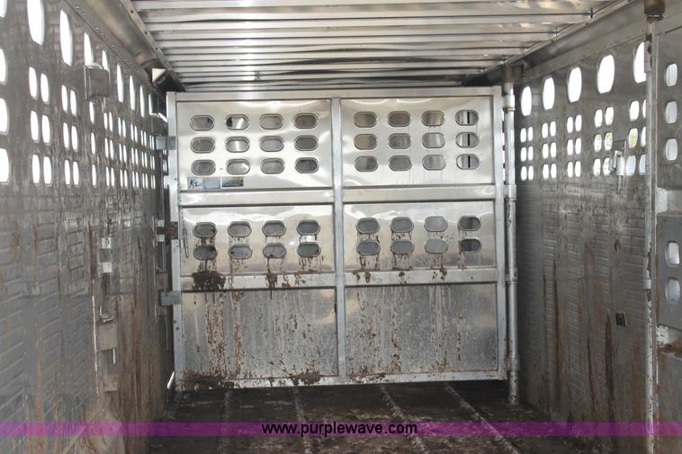image for item G8165 2013 Wilson PSGN-5724T livestock trailer