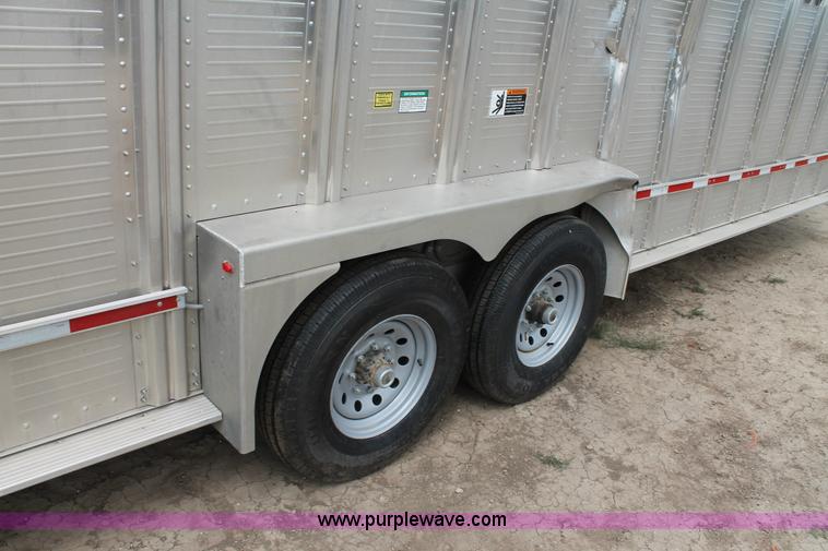 image for item G8165 2013 Wilson PSGN-5724T livestock trailer