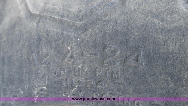 image for item G9085 1980 John Deere 7720 Turbo combine