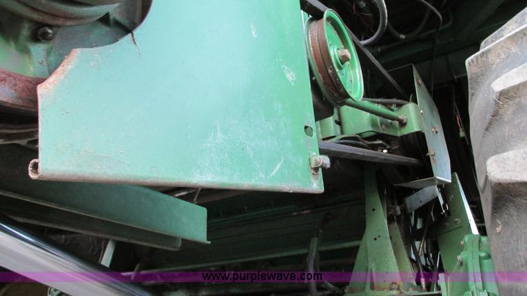 image for item G9085 1980 John Deere 7720 Turbo combine