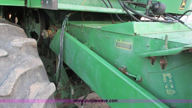 image for item G9085 1980 John Deere 7720 Turbo combine