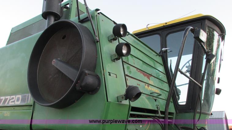 image for item G9085 1980 John Deere 7720 Turbo combine