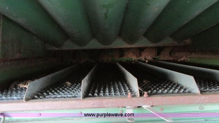 image for item G9085 1980 John Deere 7720 Turbo combine