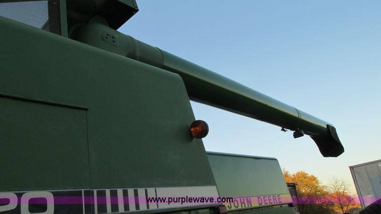 image for item G9085 1980 John Deere 7720 Turbo combine