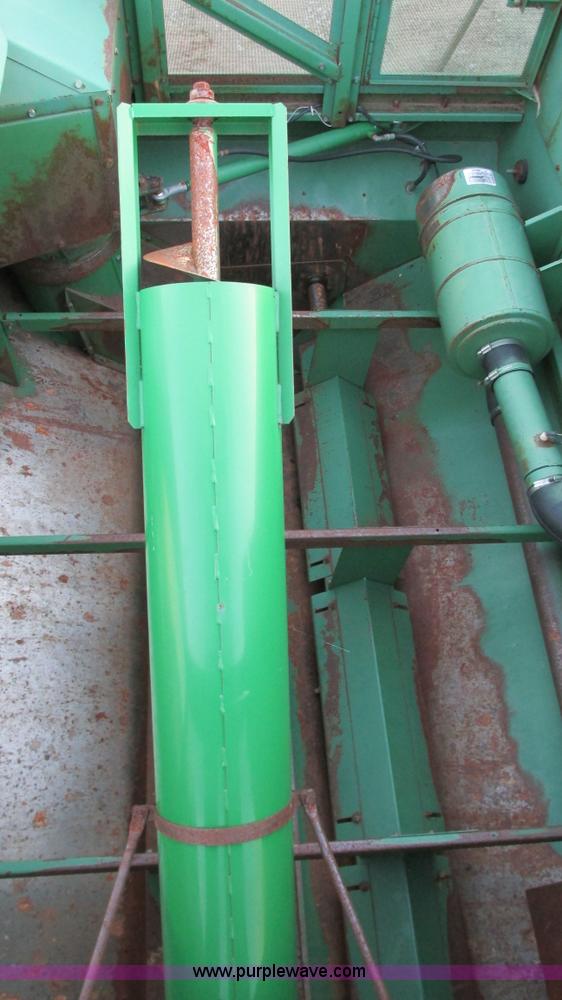 image for item G9085 1980 John Deere 7720 Turbo combine