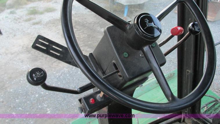 image for item G9085 1980 John Deere 7720 Turbo combine