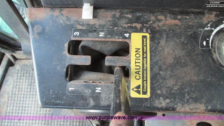 image for item G9085 1980 John Deere 7720 Turbo combine