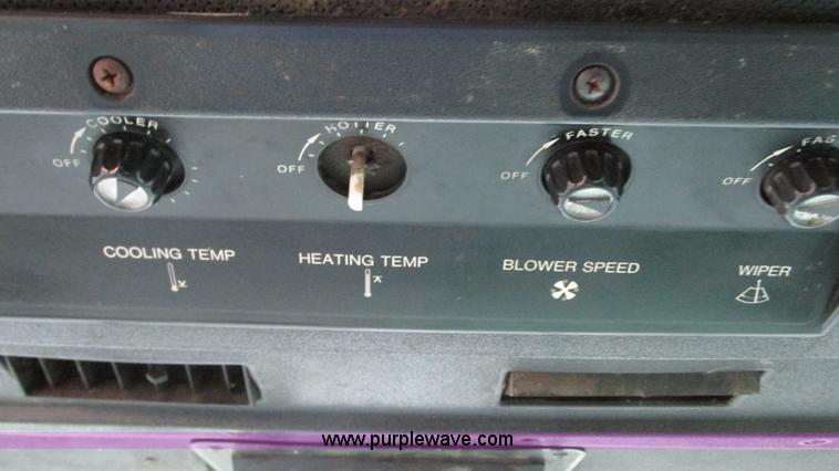 image for item G9085 1980 John Deere 7720 Turbo combine