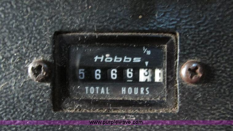 image for item G9085 1980 John Deere 7720 Turbo combine