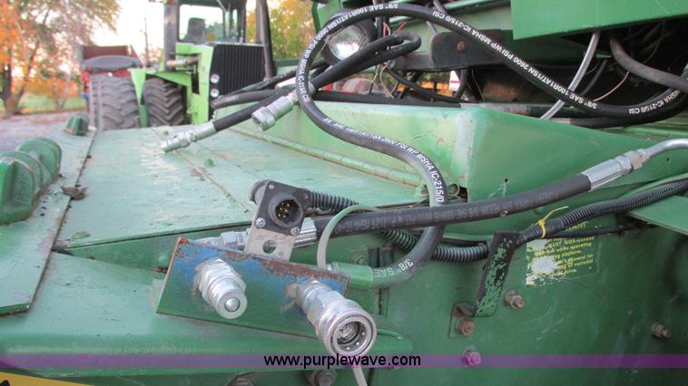 image for item G9085 1980 John Deere 7720 Turbo combine