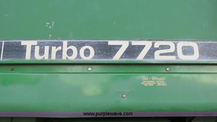 image for item G9085 1980 John Deere 7720 Turbo combine