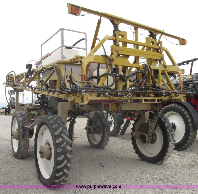 image for item G9902 1998 Tyler Patriot WT self-propelled sprayer