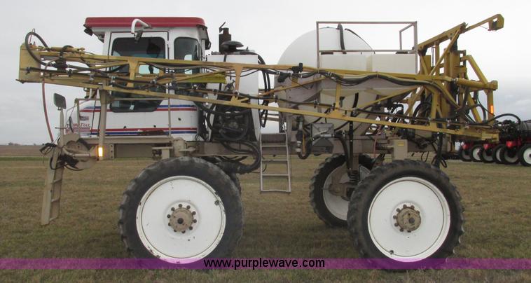 image for item G9902 1998 Tyler Patriot WT self-propelled sprayer