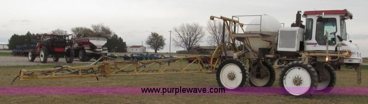 image for item G9902 1998 Tyler Patriot WT self-propelled sprayer