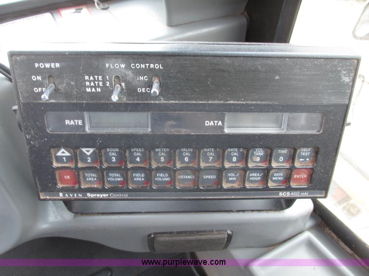 image for item G9902 1998 Tyler Patriot WT self-propelled sprayer