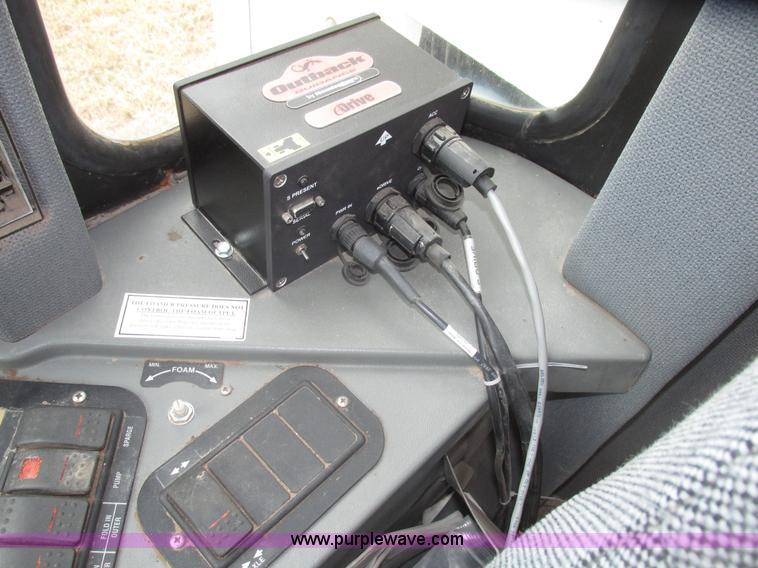 image for item G9902 1998 Tyler Patriot WT self-propelled sprayer