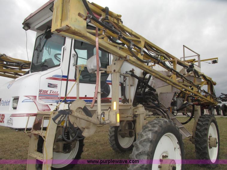 image for item G9902 1998 Tyler Patriot WT self-propelled sprayer