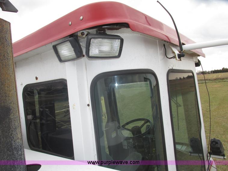 image for item G9902 1998 Tyler Patriot WT self-propelled sprayer