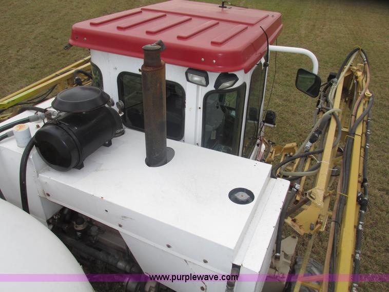 image for item G9902 1998 Tyler Patriot WT self-propelled sprayer