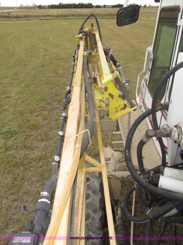 image for item G9902 1998 Tyler Patriot WT self-propelled sprayer