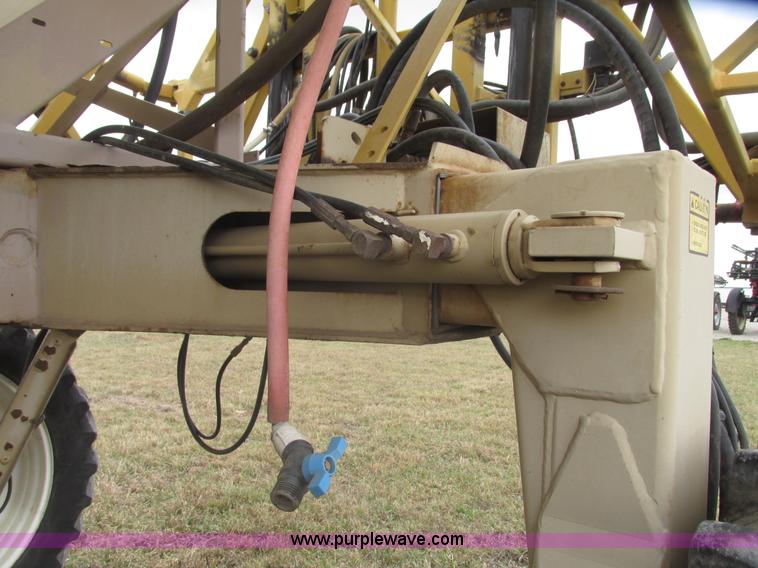 image for item G9902 1998 Tyler Patriot WT self-propelled sprayer