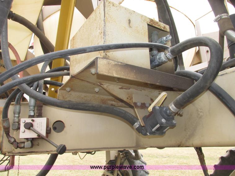 image for item G9902 1998 Tyler Patriot WT self-propelled sprayer