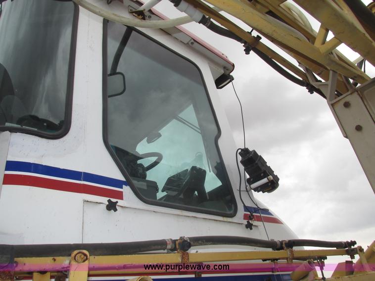 image for item G9902 1998 Tyler Patriot WT self-propelled sprayer