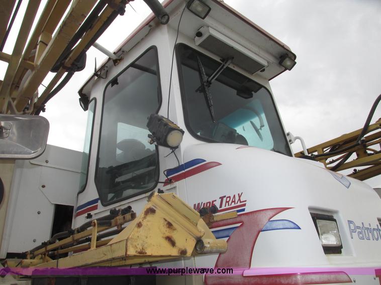 image for item G9902 1998 Tyler Patriot WT self-propelled sprayer