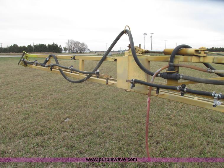 image for item G9902 1998 Tyler Patriot WT self-propelled sprayer