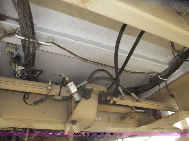 image for item G9902 1998 Tyler Patriot WT self-propelled sprayer